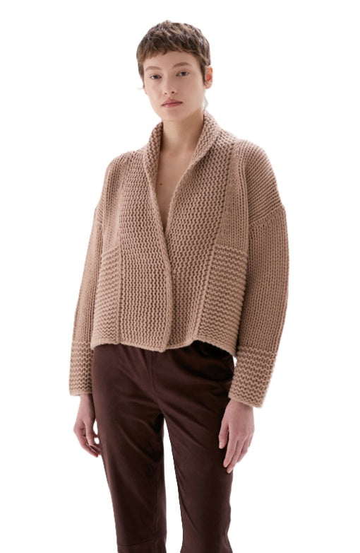 Strickjacke-FFC-offen-linksstrick-braun-beige