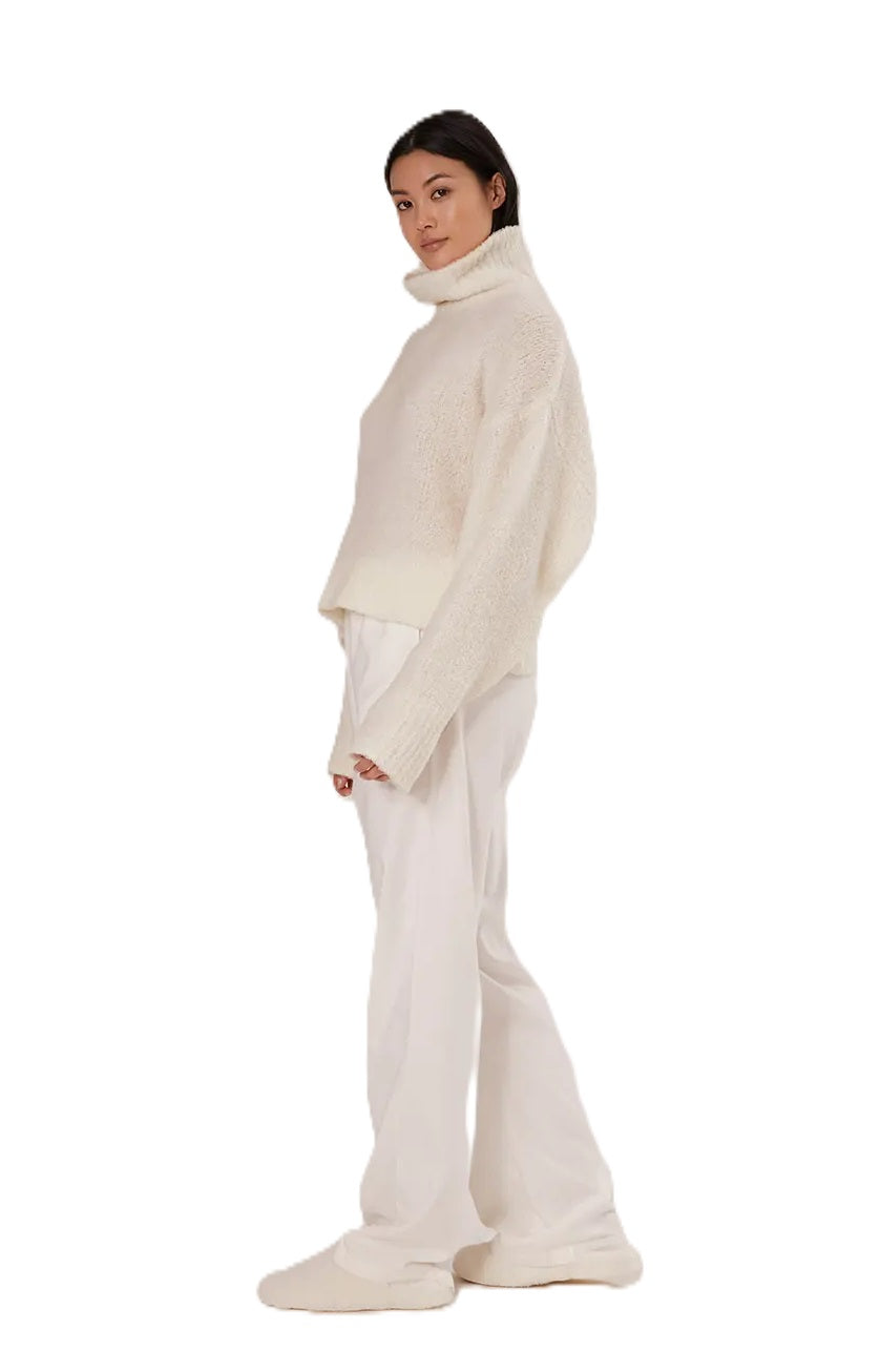 Strickpullover-SoSue-Fluffy-Turtle-weiss