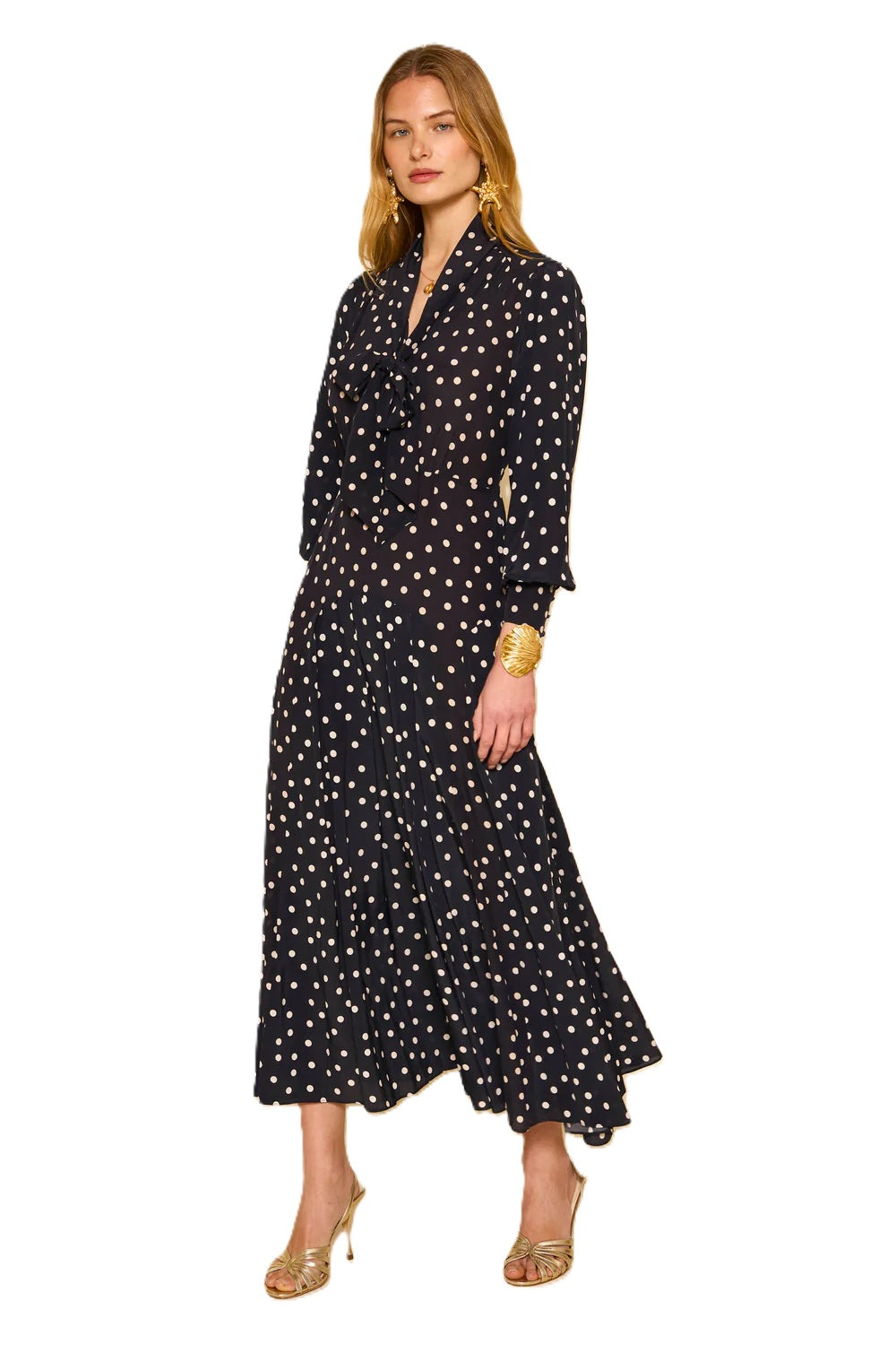 Kleid-Rixo-Marigold-Muster-Schwarz-Punkte-weiss-hemdkragen
