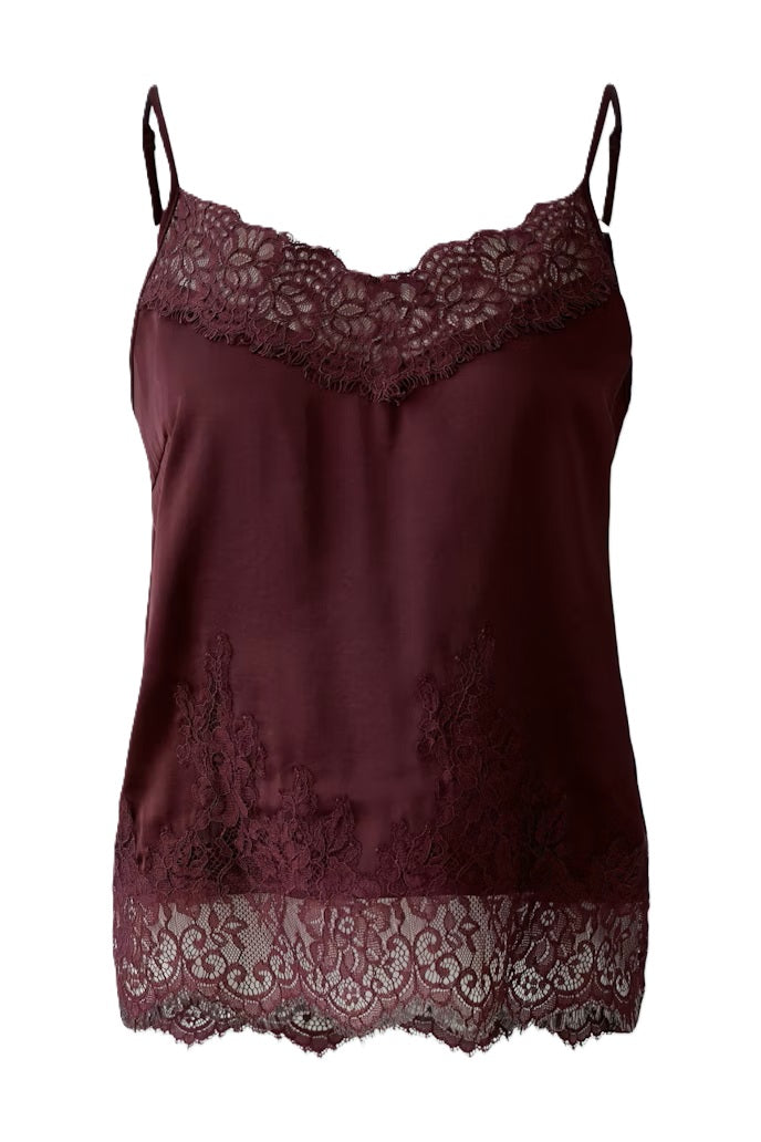 Top-Oui-Spitzentop-bordeaux-Traeger