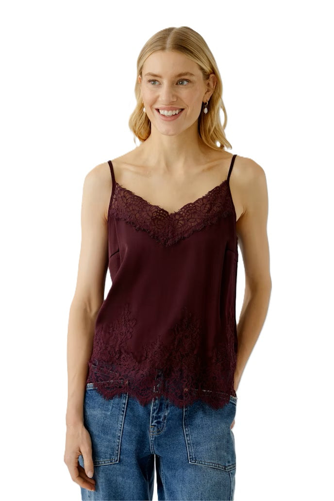 Top-Oui-Spitzentop-bordeaux-Traeger