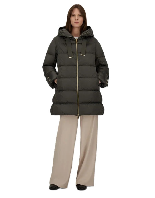 Jacke-Herno-Kapuze-Goldene Knoepfe-Zip-Ripsband-gruen