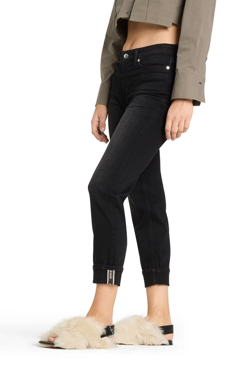 Jeans-Cambio-Pearlie-schwarz-aufschlag-verkürzt
