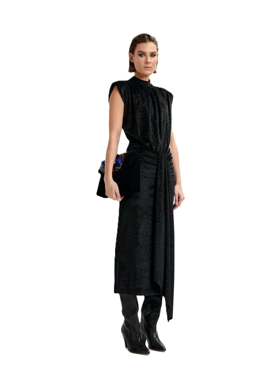 Kleid-Essentiel-Antwerp-Inche-Midikleid-Rollkragen-Kellerfalte-Figurbetont-Glitzer-schwarz