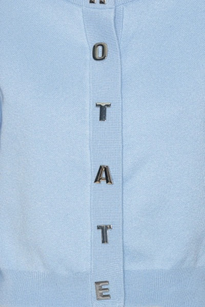 Cardigan-Rotate-Strickjacke-Verkürzte Passform-Buchstabenknöpfe-hellblau-blau