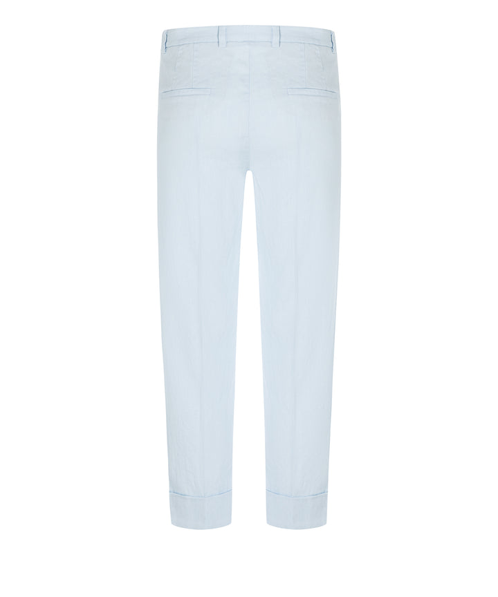 Hose von Cambio Krystal in hellblau. Zip und Riegel in schmaler Form und Aufschlag. Schöne leichte Sommerware. 