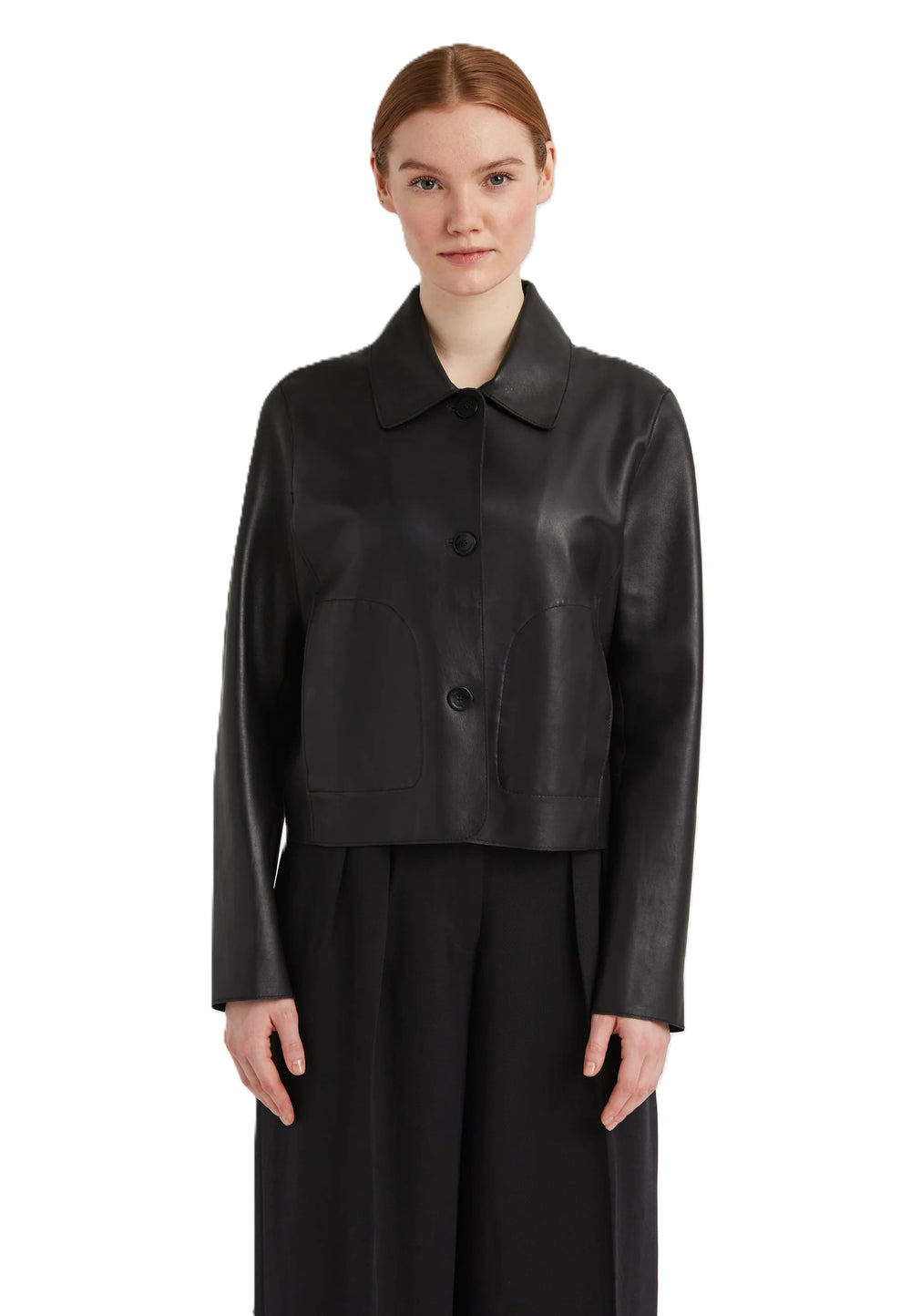 Jacke von Milestone MSCanna in schwarzem Glattleder mit Revers und Knopfleiste. Die Jacke ist aus weichem Leder und hat eine gerde Form. 