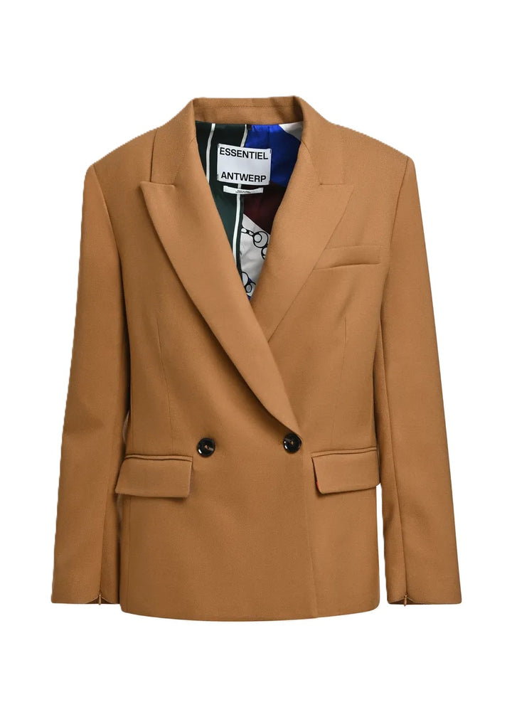 Blazer Essentiel Antwerp KENDRA OVERSIZED BLAZER in camel. Der Blazer hat eine weite, gerade Form. Er ist doppelreihig geschnitten und hat gepolsterte Schultern. Auf der Innenseite der Ärmel befindet sich ein Reißverschluss. Man kann ihn geschlossen lassen, oder auch öffnen. Dann sieht man das schöne bunte Innenmuster. 