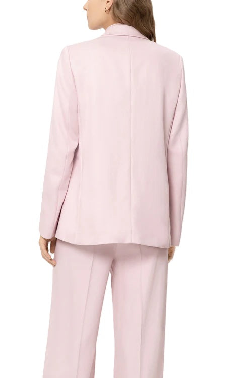 Blazer von Luisa Cerano in rosa. Der Blazer hat eine gerade Form und ein Revers mit Knöpfen. 