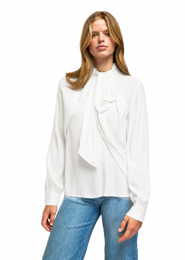 Weiße Bluse Dorothea von 0039 Italy aus Popeline mit angenähter Schluppe, langen Ärmeln und Reißverschluss am Rücken.