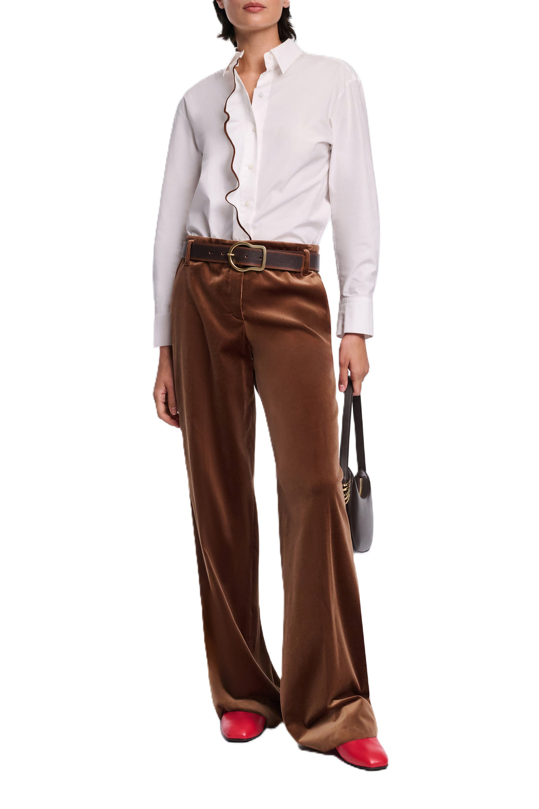 Bluse von Dorothee Schumacher PURE POWER blouse in weiß mit brauner Ruesche undd Kragen. 