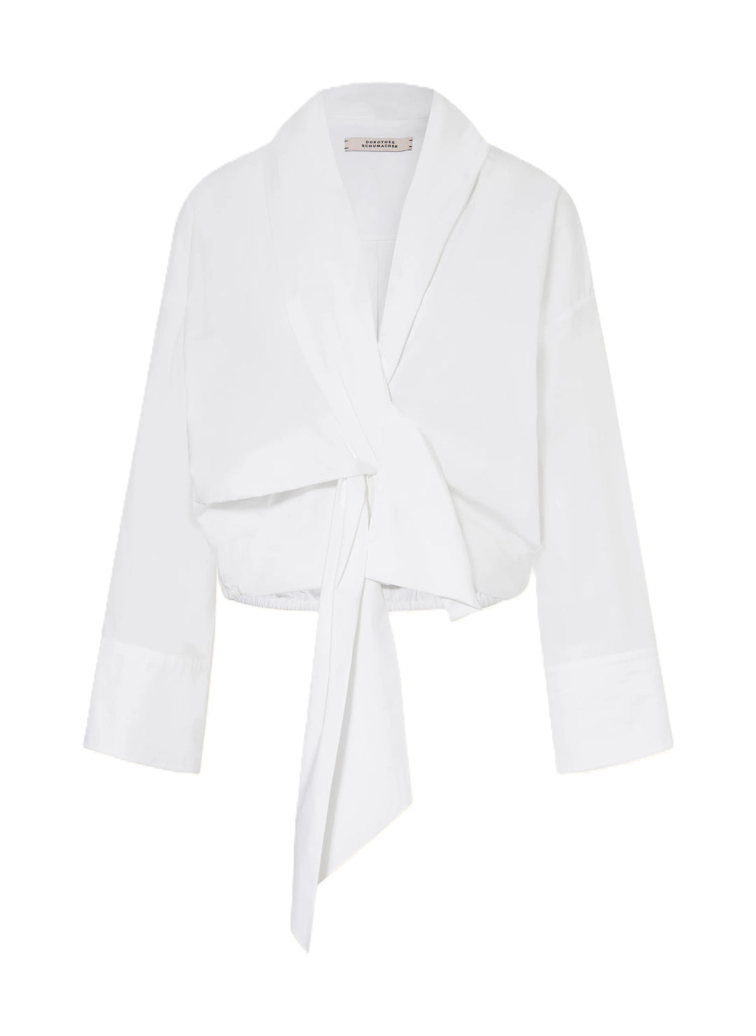 Bluse Dorothee Schumacher POPLIN POWER blouse in weiß. Diese Bluse ist ein richtiges It-Piece. Sie vereint modische Wickeloptik mit femininem Schnitt perfekt. Die Bluse hat einen Schalkragen und lange Ärmel. An den Manschetten befinden sich schöne Knöpfe. Die Ärmel sind weit und die Schultern überschnitten. Auf der Rückseite ist die Bluse eingeschlagen und der Saum mit einem elastischen Band versehen.