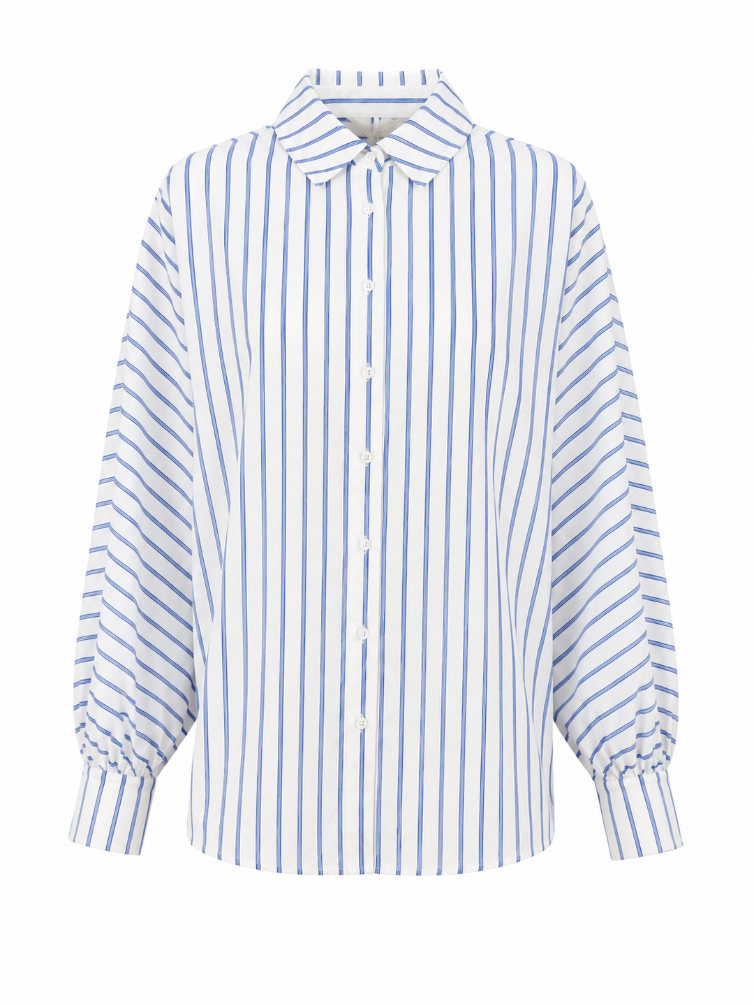 Bluse Herzens. Schöne Bluse aus Baumwolle von Herzens in weiß mit blauem Streifen. Die Bluse hat einen schönen Raglanärmel und einen Kragen. Knopfleiste auf der Vorderseite. Sie hat schöne große Manschetten mit Knopf.
