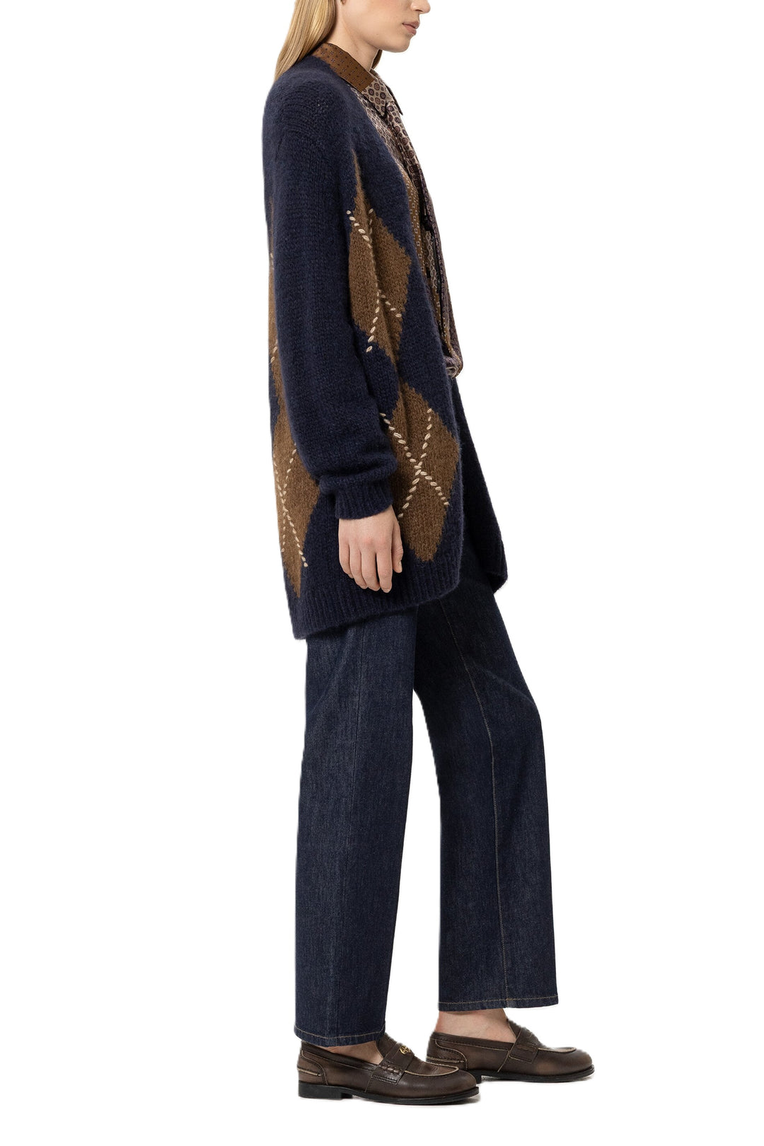 Cardigan Luisa Cerano in Multi. Leichte Cardigan aus besonders weichem Wolle-Alpaka-Mix begeistert mit seinem markanten Makro-Argyle-Muster. Überschnittene Schultern und gerippte Abschlüsse.