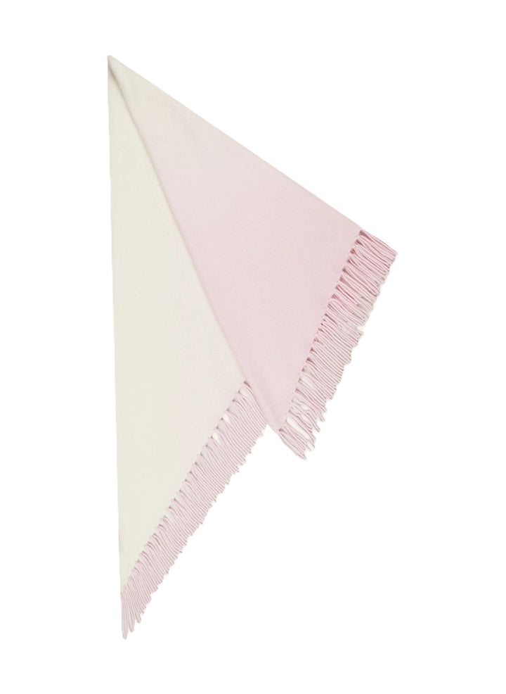 Dreieckstuch von Herzens. Schal mit Fransen im Farbverlauf. Wolle und Kaschmir gemischt. Gibt es mit rosa und mit blau. 