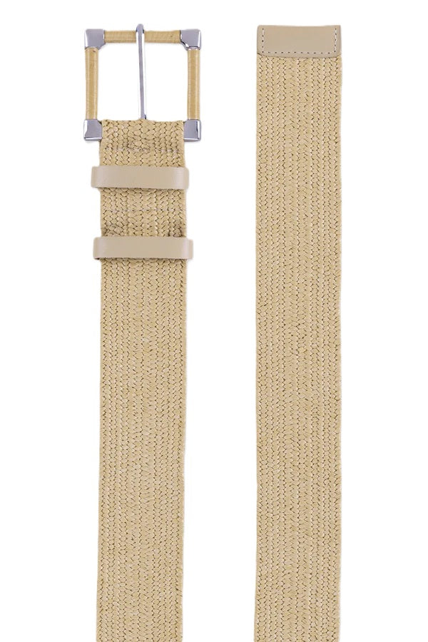 Bast gürtel von Luisa Cerano mit eckiger Schließe und Abschlüssen in Fakeleder. Der Gürtel ist beige. 