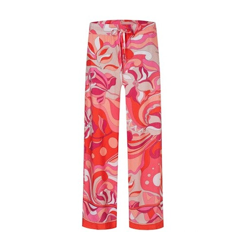 Hose Cambio August cropped in seashell pink. Wunderschöne sommerliche Hose aus einem Leinenmix. Der Druck ist ganz besonders und passt zu sehr vielen Oberteilen. Die Hose hat ein weites Bein, Taschen und einen Gummibund, welcher mit einem Tunnelzug justiert werden kann. Die Hose hat ein weites Bein.