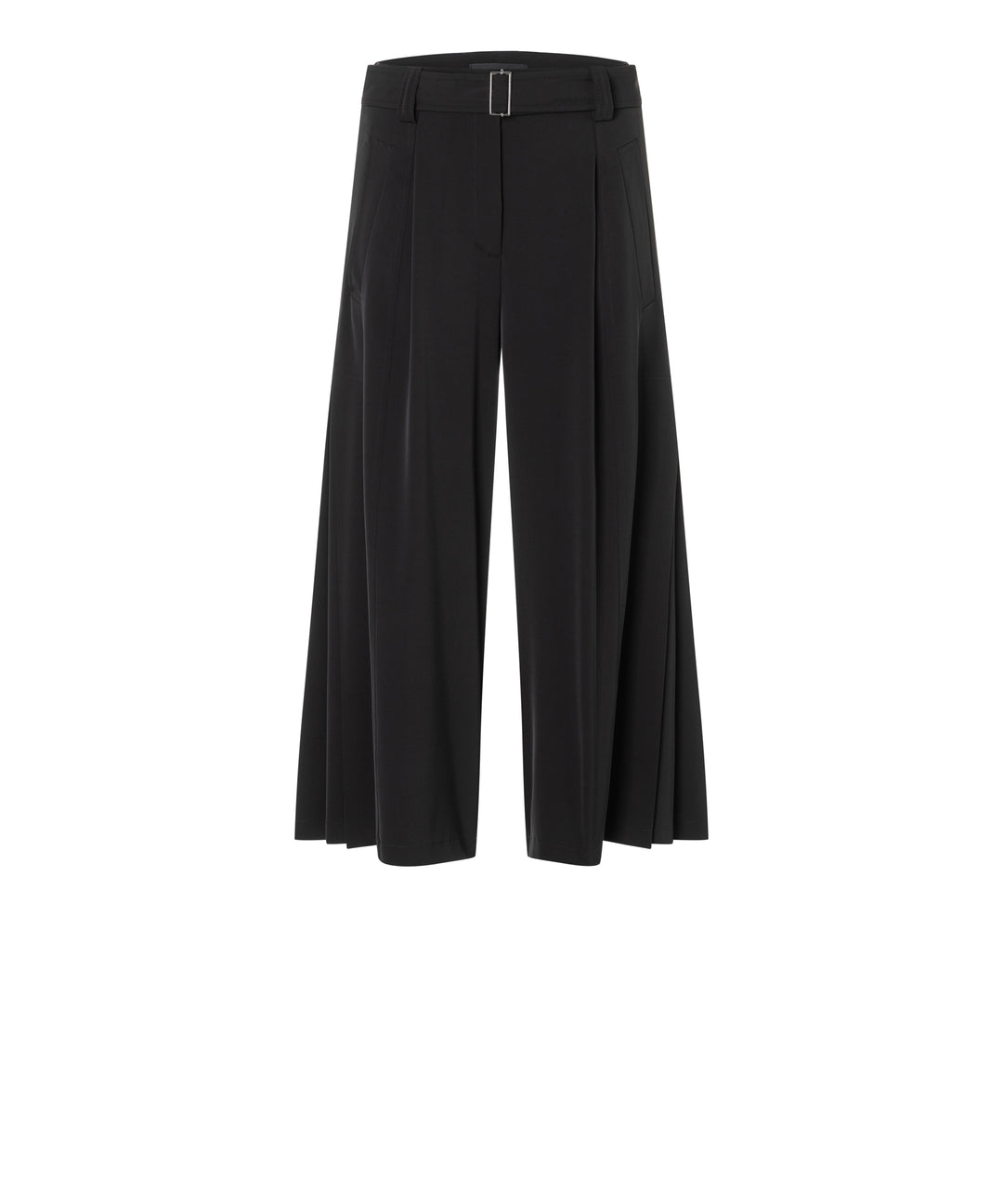 Hose Cambio Celeste. Lässig fallende Hose in schwarz. Die Hose ist verkürzt und hat einen leicht fallenden Stoff. Sie hat einen Gürtel und seitliche Einschubtaschen. Die Hose hat ein weit fallendes und weites Bein.