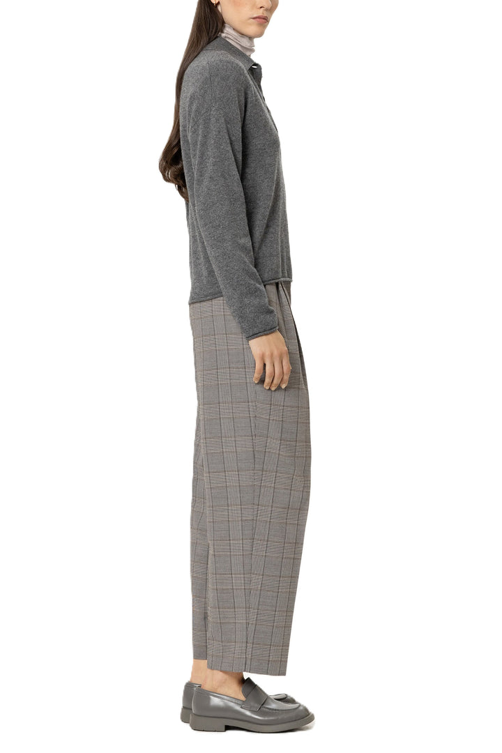 Graue Karo-Hose von Luisa Cerano im Glencheck-Dessin mit Tapered-Schnitt, Bundfalten und verkürzter Länge.