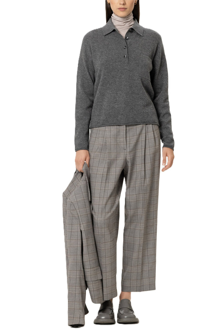 Graue Karo-Hose von Luisa Cerano im Glencheck-Dessin mit Tapered-Schnitt, Bundfalten und verkürzter Länge.