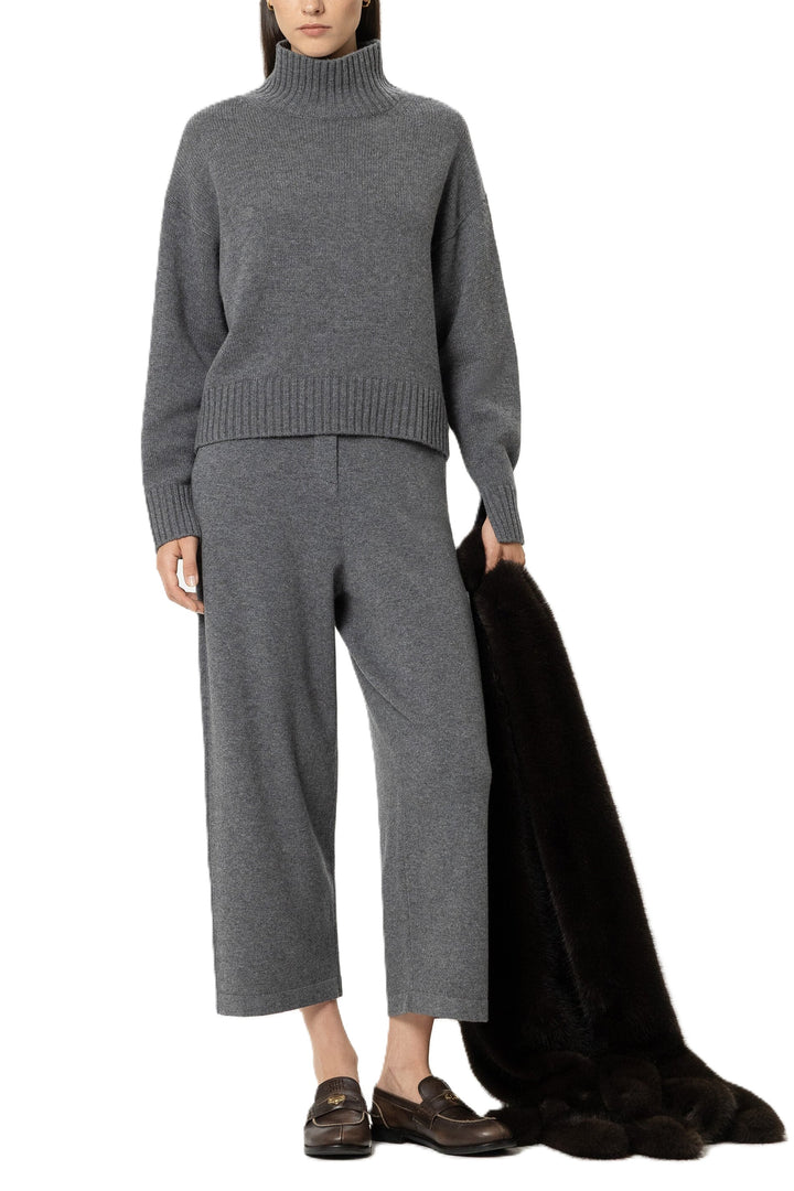 Graue Cargo-Hose von Luisa Cerano aus Kaschmir-Woll-Mix mit weitem, verkürztem Schnitt, elastischem Bund und aufgesetzter Beintasche.
