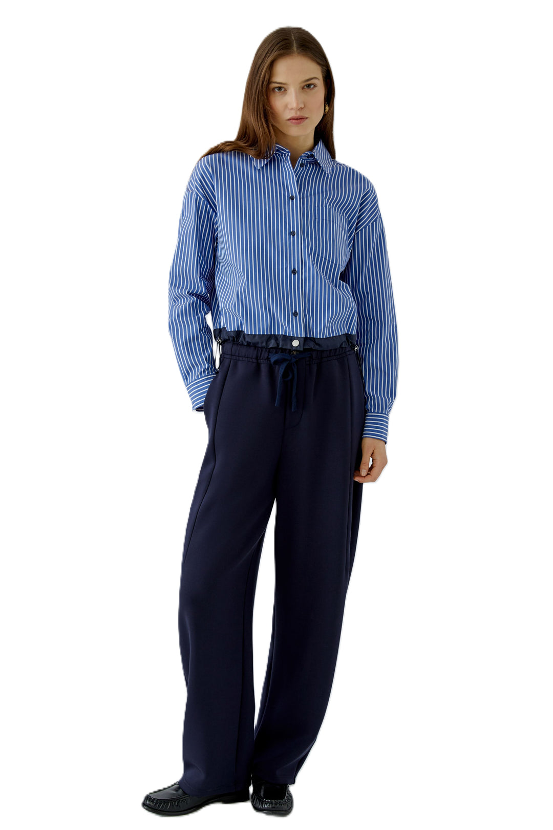 Dunkelblaue Hose von Oui im Barrel Fit aus weicher Scuba-Qualität mit Gummibund und verkürztem Schnitt.