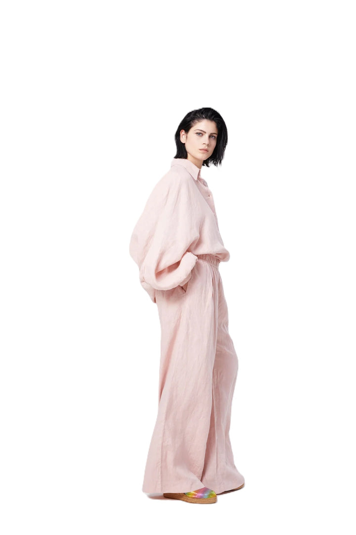 Hose von So Sue Josy pants in blush rosa. Die Hose ist aus Leinen und weit geschnitten mit Gummizug Tolle Sommerhose. 