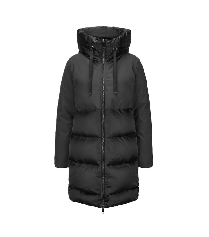 Jacke MILESTONE MSFabienne in schwarz mit sportiv-elegantem Materialmix aus glänzendem Satin und mattem Funktionsstoff. Die taillierte Silhouette, angeschnittene Kapuze mit Tunnelzug, nahtverdeckte Reißverschlusstaschen und innenliegende Strickbündchen ergänzen das winterliche Design.