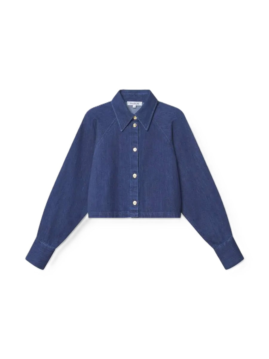 Jeansjacke von So Sue mit weitem Ärmel und Kragen. Knöpfe und verkürztem Schnitt in denim Bau. 