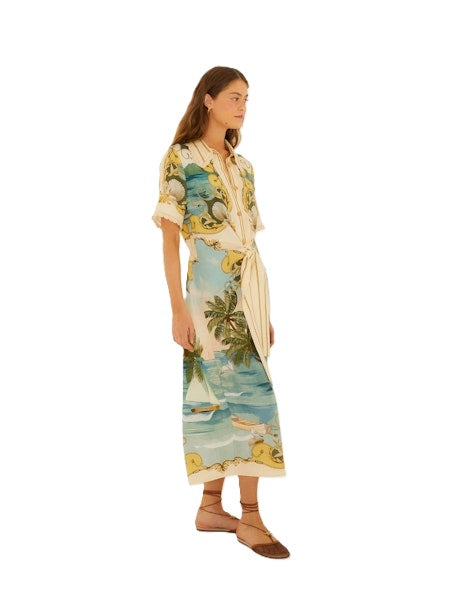 Kleid von Farm Rio ROYAL SEA MULTICOLOR MIDI DRESS aus Leinenmischung. Mittellanges Kleid mit Knopfleiste und Gummizug hinten. Halbe Ärmeln mit Crochetdetails und Schleife vorne. 