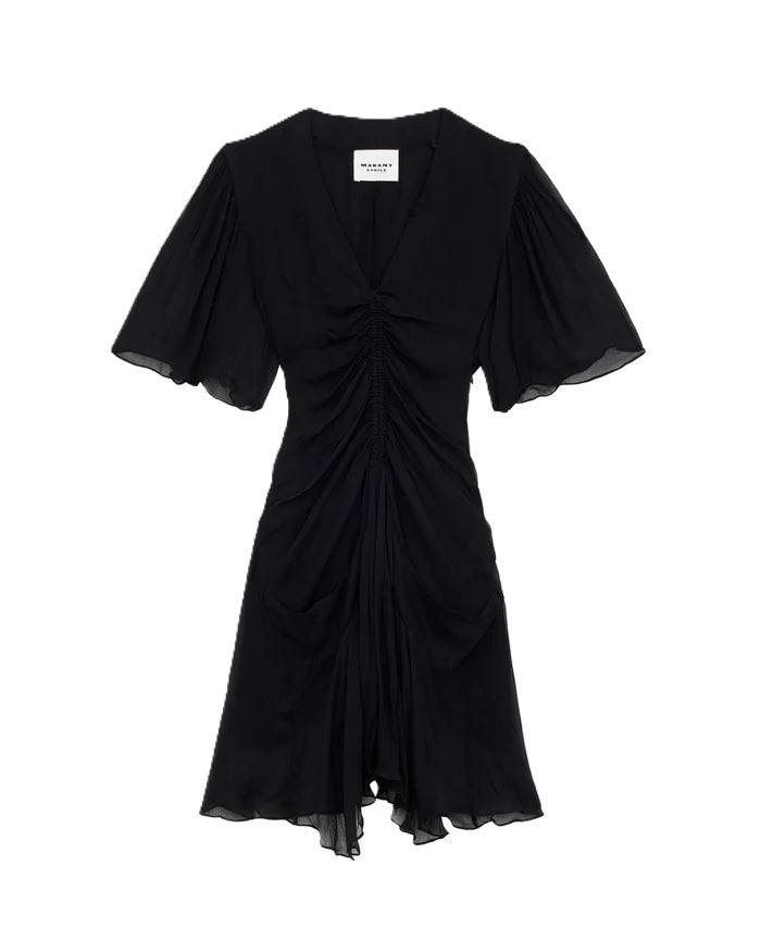 Kleid Isabel Marant VIVIENNE in schwarz. Dieses Musselinkleid begeistert mit seinem femininen V-Ausschnitt und gerafften kurzen Ärmeln mit zarten Volants. Seitentaschen und ein verdeckter seitlicher Reißverschluss sorgen für Komfort.  Raffinierte Falten vorne.