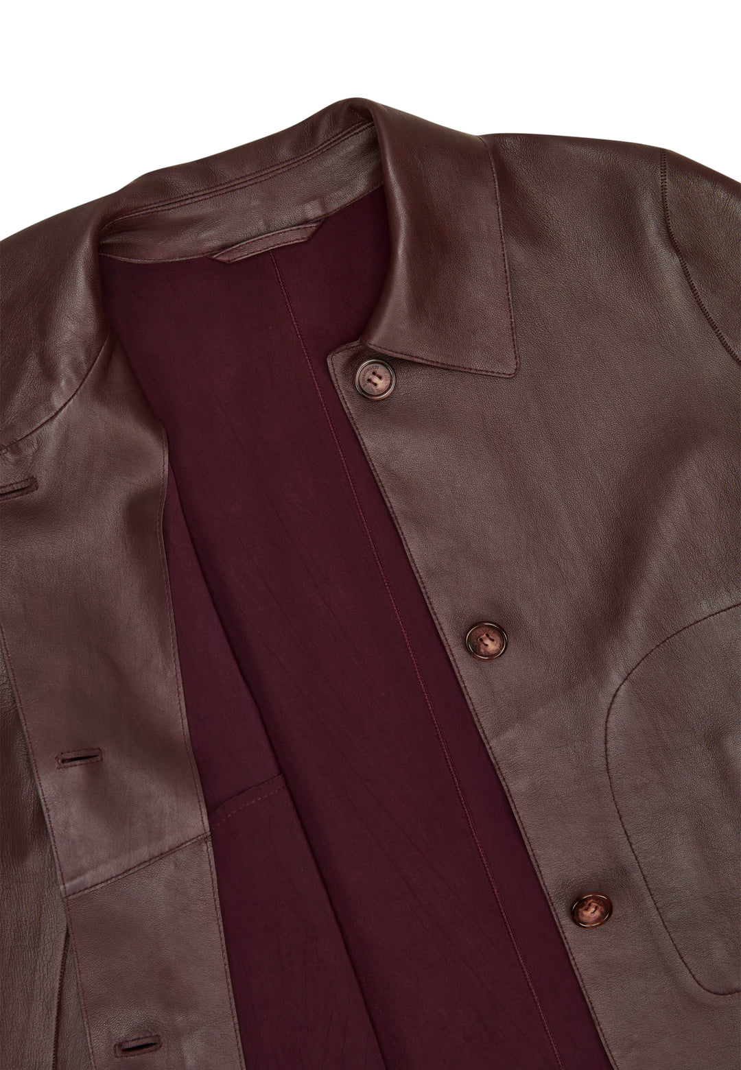 Bordeauxrote Lederjacke von Milestone, mit Hemdkragen und Knopfverschluss.