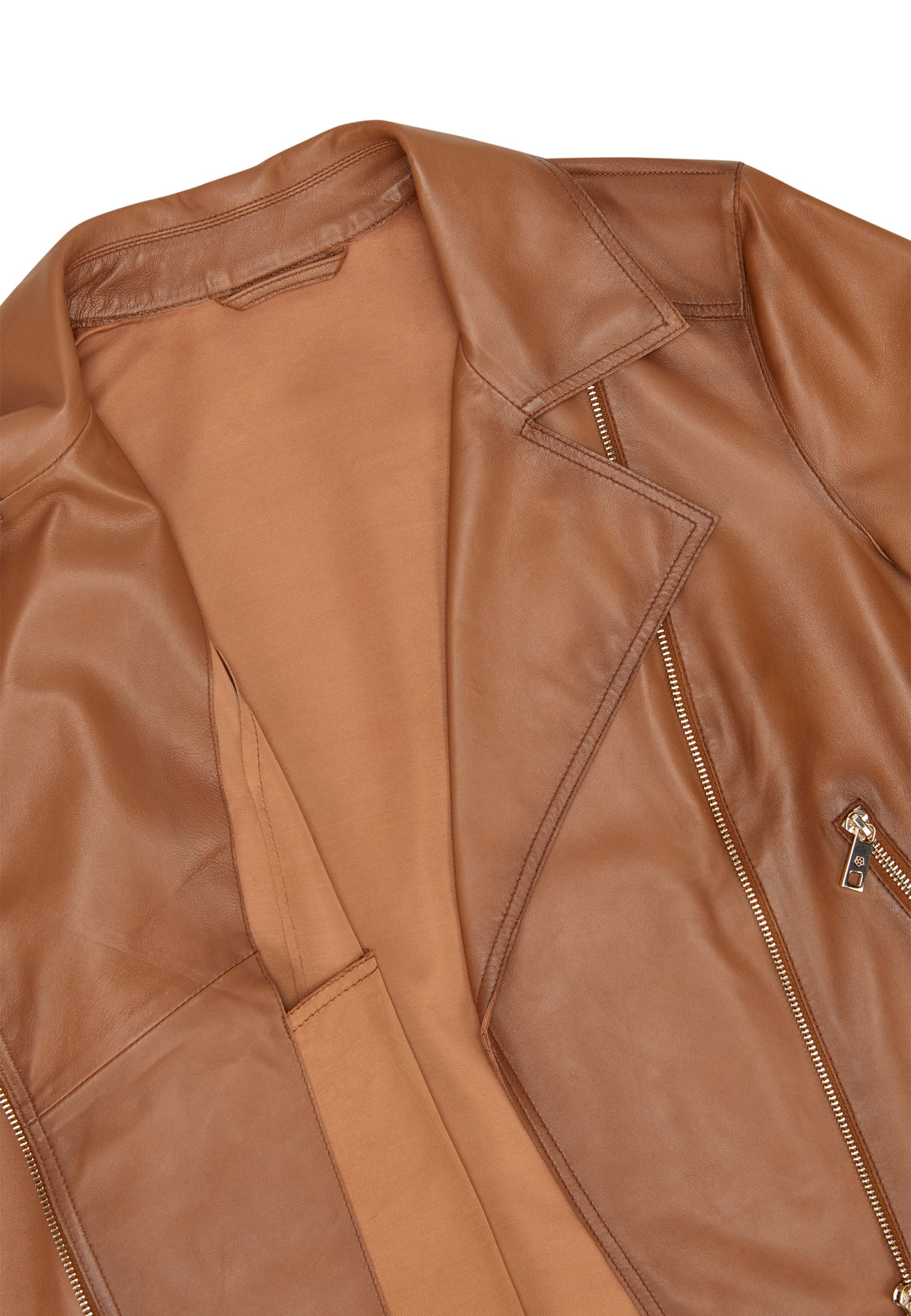 Die Lederjacke von Milestone ist im Bikerstil mit diagonalem Reißverschluss, Metall-Details. Sie ist leicht tailliert und hellbraun.