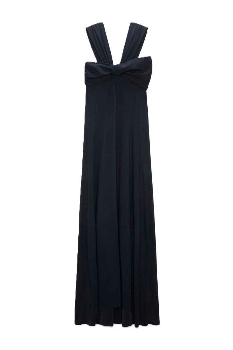 Kleid von Dorothee Schumacher MODERN FLOW dress in dark navy. Das Kleid ist lang, hat einen eingestzten BH und hat ein Schleifendetails mit breiten Trägern. 