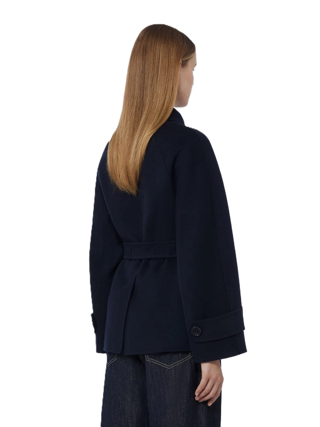 Mantel von S Max Mara SMMLOUISE in marine dunkelblau. Die Jacke hat einen Kragen und einen Gürtel und ist Doppelreihig mit dunklen Knöpfen aus Doubleface. Winterjacke. 