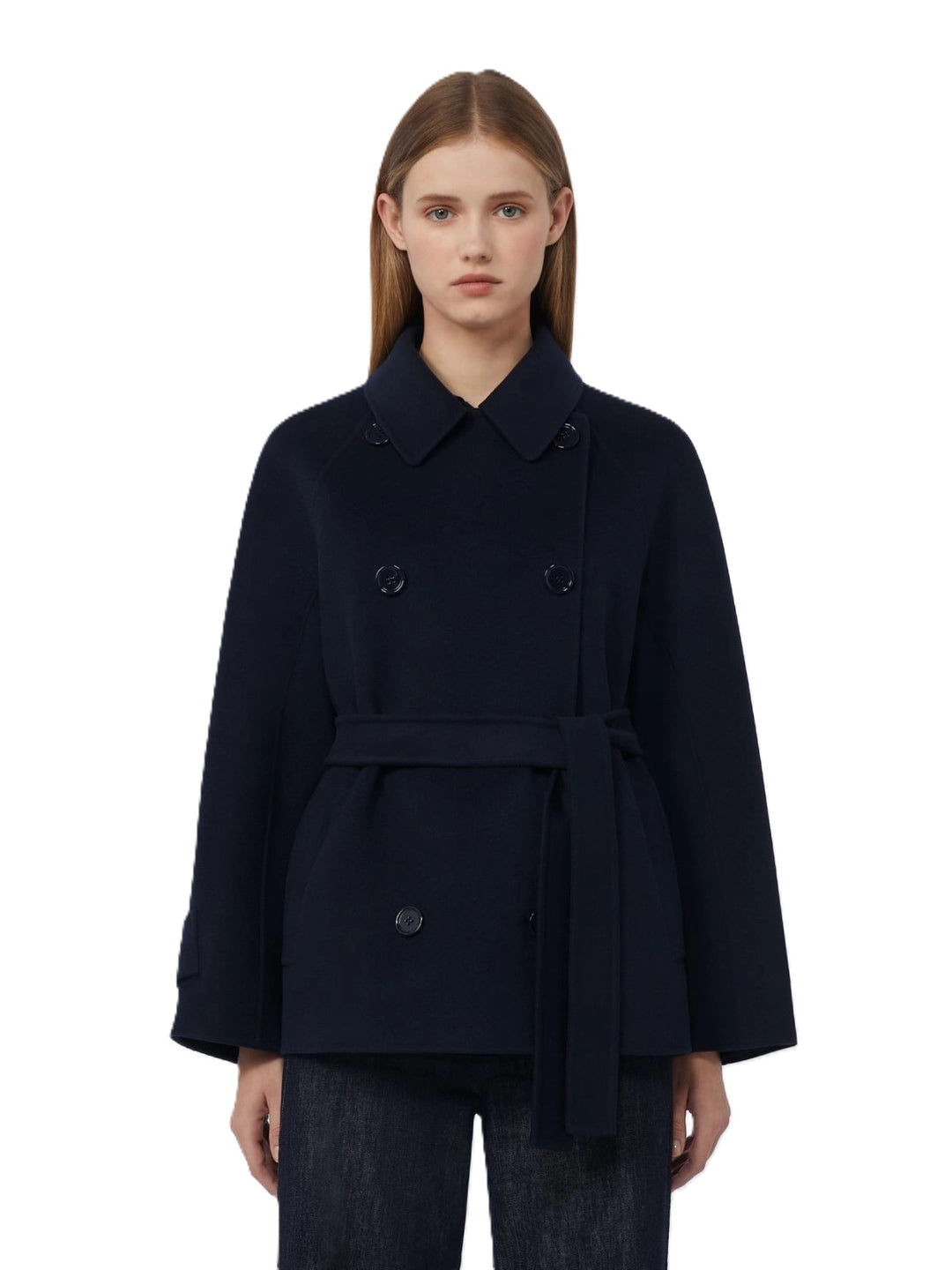 Mantel von S Max Mara SMMLOUISE in marine dunkelblau. Die Jacke hat einen Kragen und einen Gürtel und ist Doppelreihig mit dunklen Knöpfen aus Doubleface. Winterjacke. 