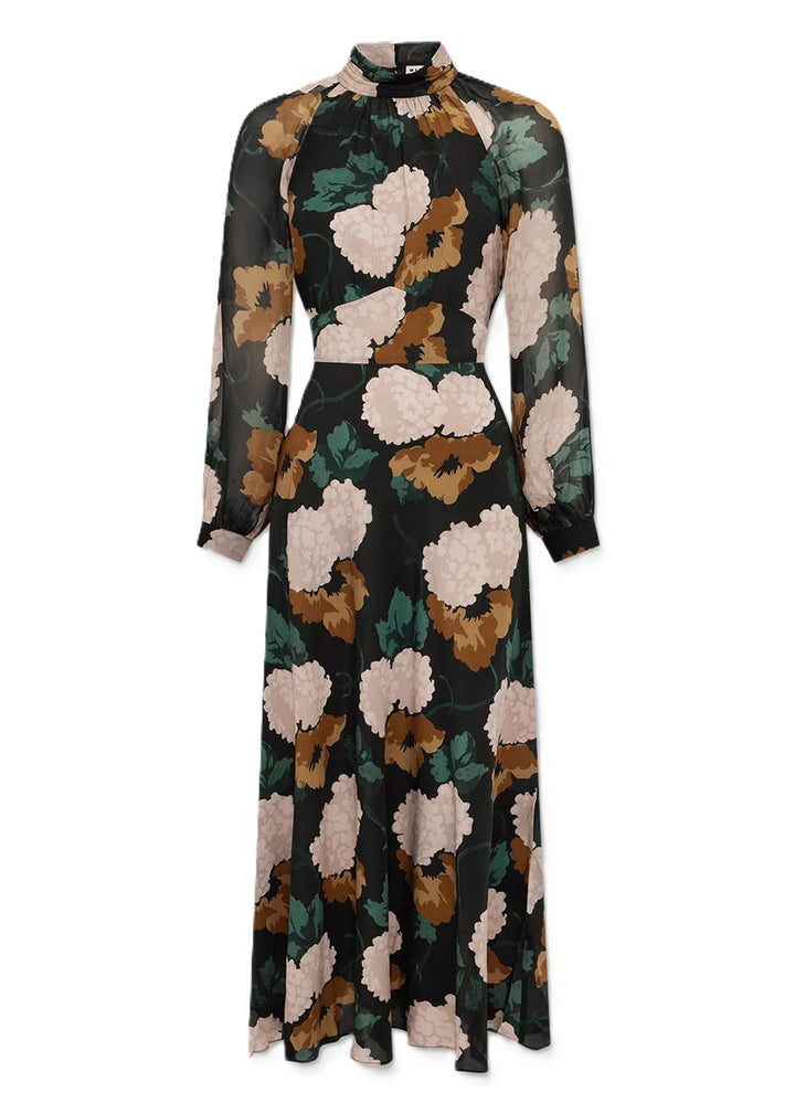 Kleid Rixo Paige Dress Hydrangea Floral Charcoal. Wunderschönes Kleid mit romantischem Blumenprint. Das Kleid hat eine lange Länge und einen Bindegürtel auf der Rückseite, mit dem man einen schönen Kontrast setzen kann. Das Kleid hat einen Stehkragen. Es hat lange Ärmel mit einer kleinen Manschette. An der Taille ist es schmal geschnitten, der Rock ist fließend und leicht ausgestellt.