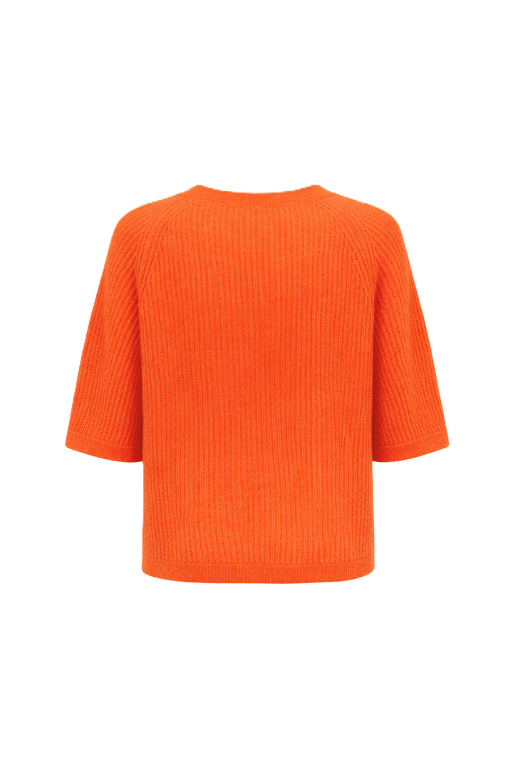 Handgemachter Stickpullover von Handmade mit halblangen Ärmeln und Rundhalsausschnitt. Aus weicher Kaschmir Seide Qualität in korall-orange, passend zu Frühling und Sommer Outfits.