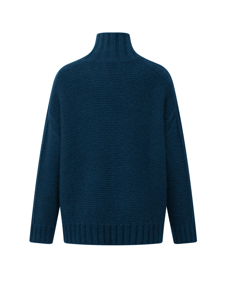 Blauer Pullover von Luren aus Kaschmir-Seide gestrickt, A-Linien-Silhouette und ausgestellten Ärmeln.
