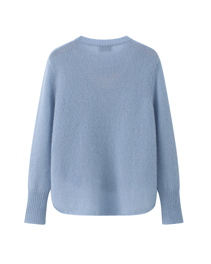 PPullover von Lu Ren Maicon aus Kaschmir Seide. Strickpullover aus Weicher Ware mit abgerundeten Säumen und Rundhalsausschnitt in blau. 