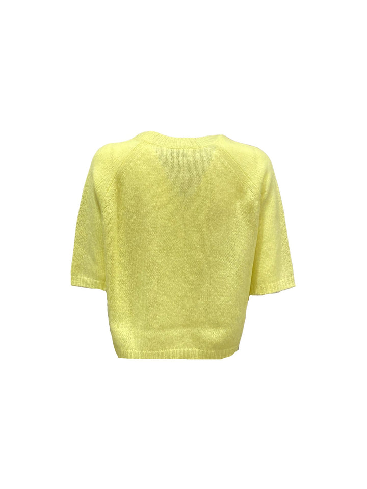 Strickpullover Lu Ren Shii aus Kaschmir und Seide. Der Pullover ist cropped geschnitten und hat einen Kurzarm. Rundhalsausschnitt und tolle leichte Ware in gelb. 