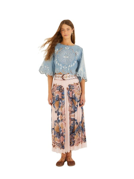 Rock von Farm Rio SEA GARDEN SCARF SOFT PINK MAXI SKIRT im Blumendruck mit Gürtel und mittellang. Der Rock ist in weiche Falten gelegt. Größen xs-l. 