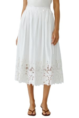 Rock Oui. Super schöner weißer Rock mit Reißverschluss auf der Rückseite. Der Rock ist weiß und hat eine Lochstickerei am Saum. Der perfekte Sommerrock. 