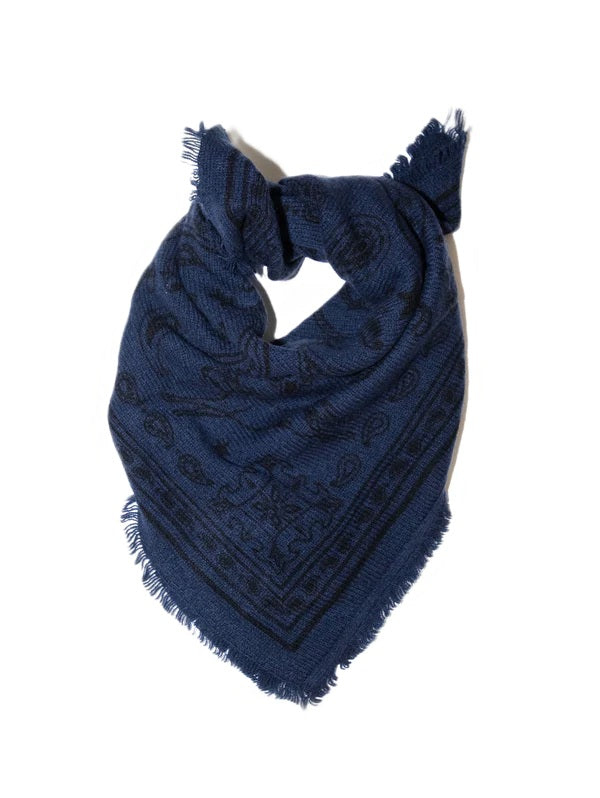 Schal Anna v Berg Nele Scarf Small in navy. Hübscher kleiner Cashmereschal mit bezaubendem Paisleyprint. Der Schal hat kleine Fransen am Saum und eine ganz weiche Haptik.