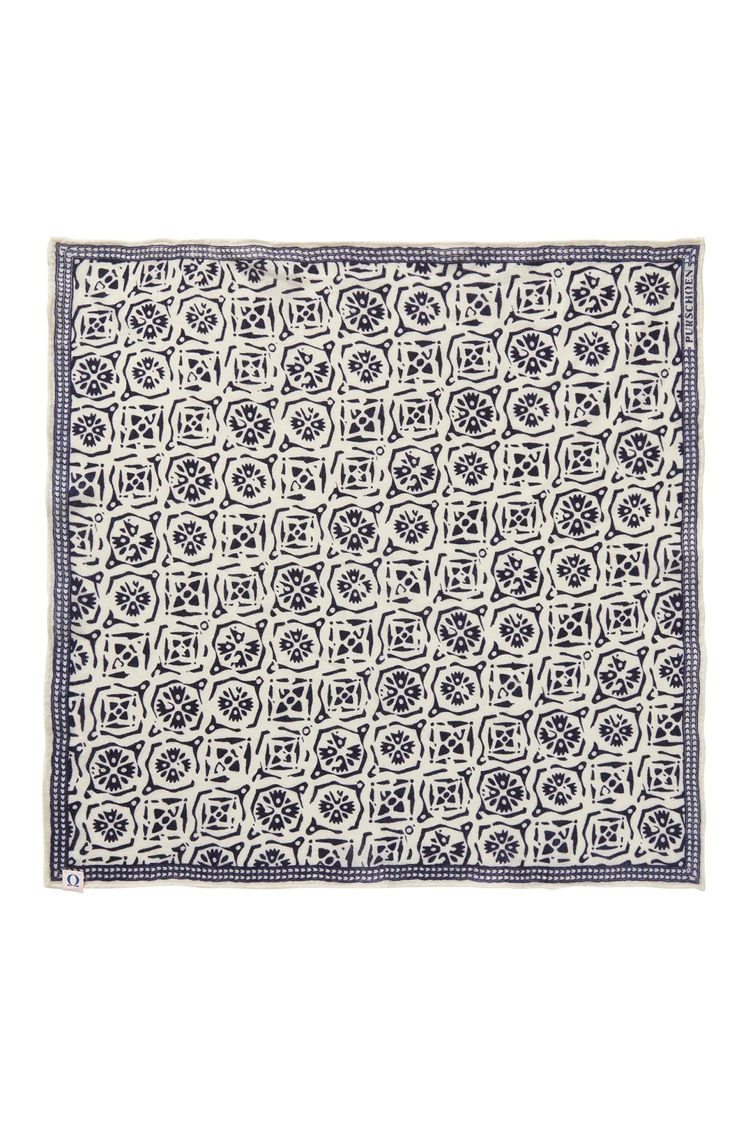 Schal Pur Schoen Kaleidoskop in navy. Ein Hauch von Luxus. Ein Statement voller Leichtigkeit. Unser Nickituch aus feinstem, gewebtem Cashmere. q100% Cashmere