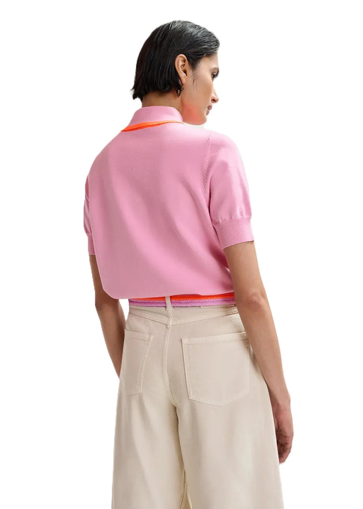 Shirt von Essentiel Antwerp JONDA mit Polokragen und Halsbändchen in rosa und orangen Akzenten und kurzen Ärmeln