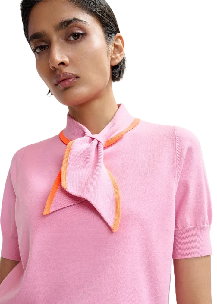 Shirt von Essentiel Antwerp JONDA mit Polokragen und Halsbändchen in rosa und orangen Akzenten und kurzen Ärmeln