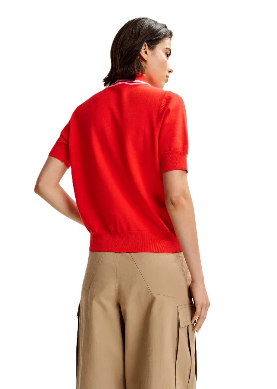 Shirt von Essentiel Antwerp JONDA mit Polokragen und Halsbändchen in rot und pinken Akzenten und kurzen Ärmeln