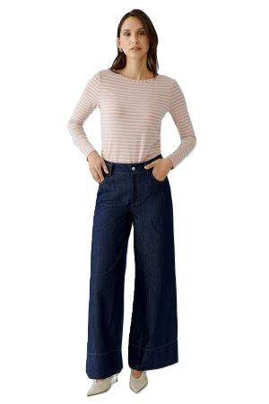 Shirt Oui SUMIKO rosa und weiß. Oui Shirt mit Streifen. Der gerade Schnitt sorgt für eine moderne Silhouette, während die weiche, hochwertige Materialqualität einen angenehmen Tragekomfort bietet.