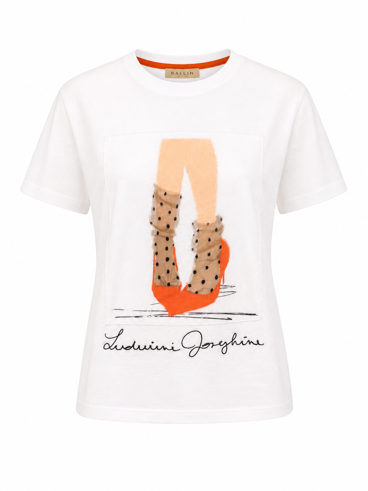Weißes T-Shirt von Railin mit „Dot Socks Front Net“-Print und Netzstruktur aus Baumwolle mit kurzen Ärmeln.
